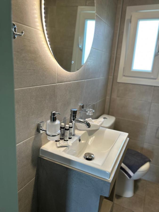 Calliopes By The Sea Boutique Suites Paralia Dionysiou Dış mekan fotoğraf