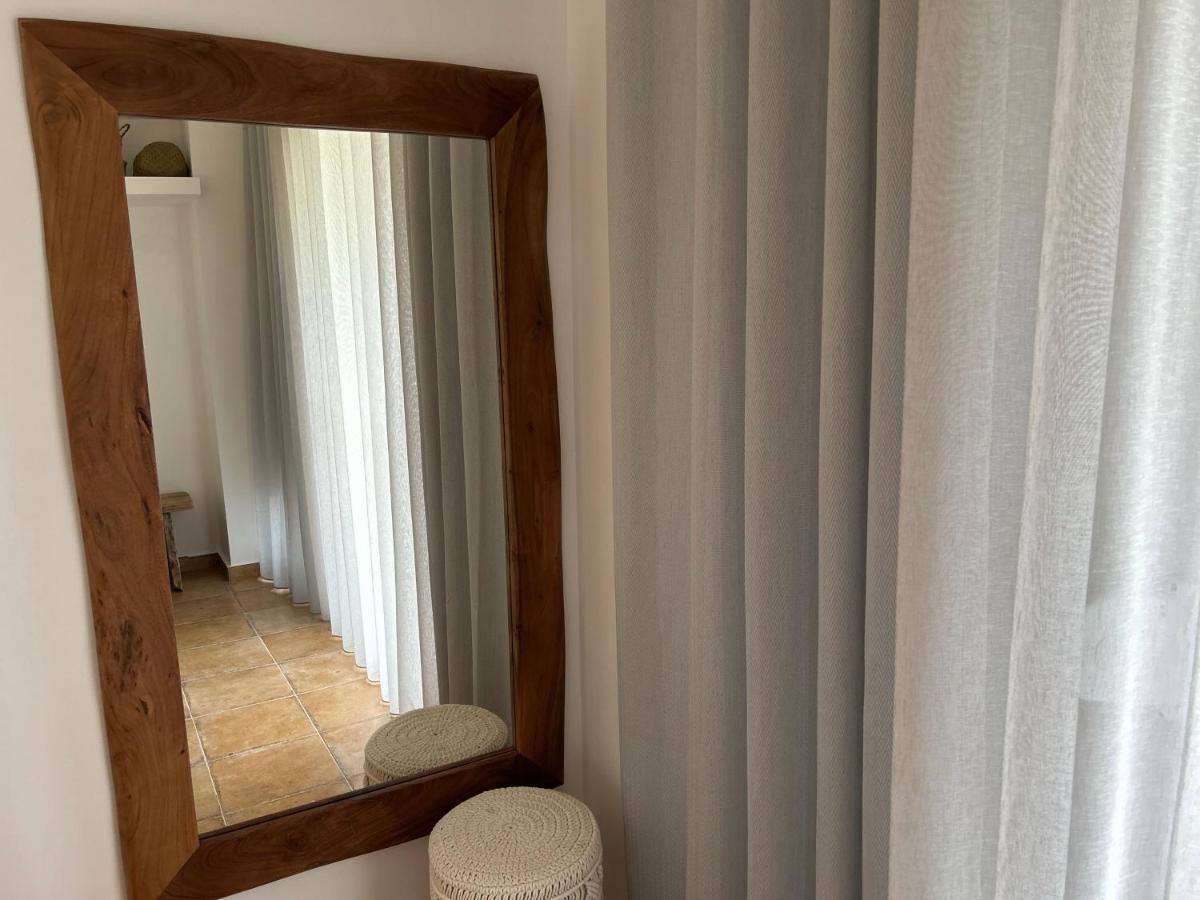 Calliopes By The Sea Boutique Suites Paralia Dionysiou Dış mekan fotoğraf