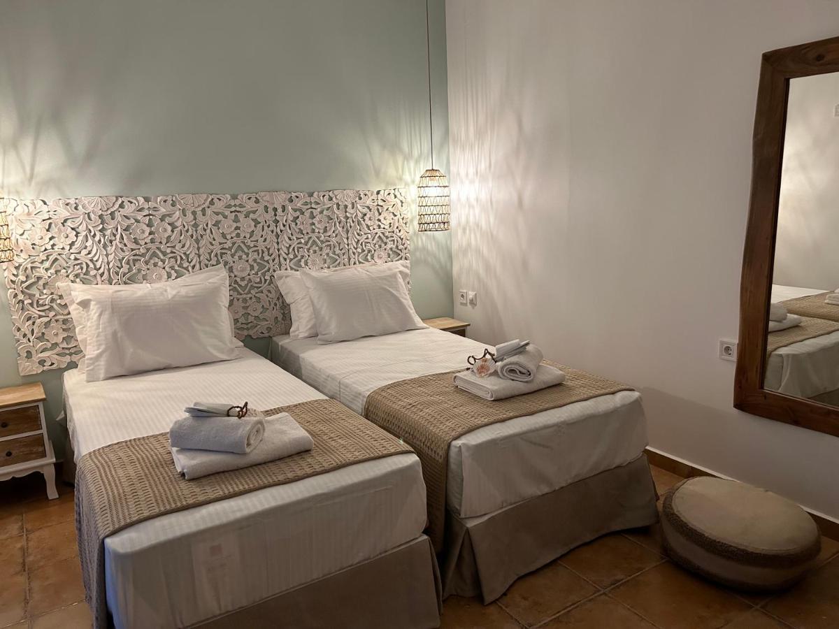 Calliopes By The Sea Boutique Suites Paralia Dionysiou Dış mekan fotoğraf