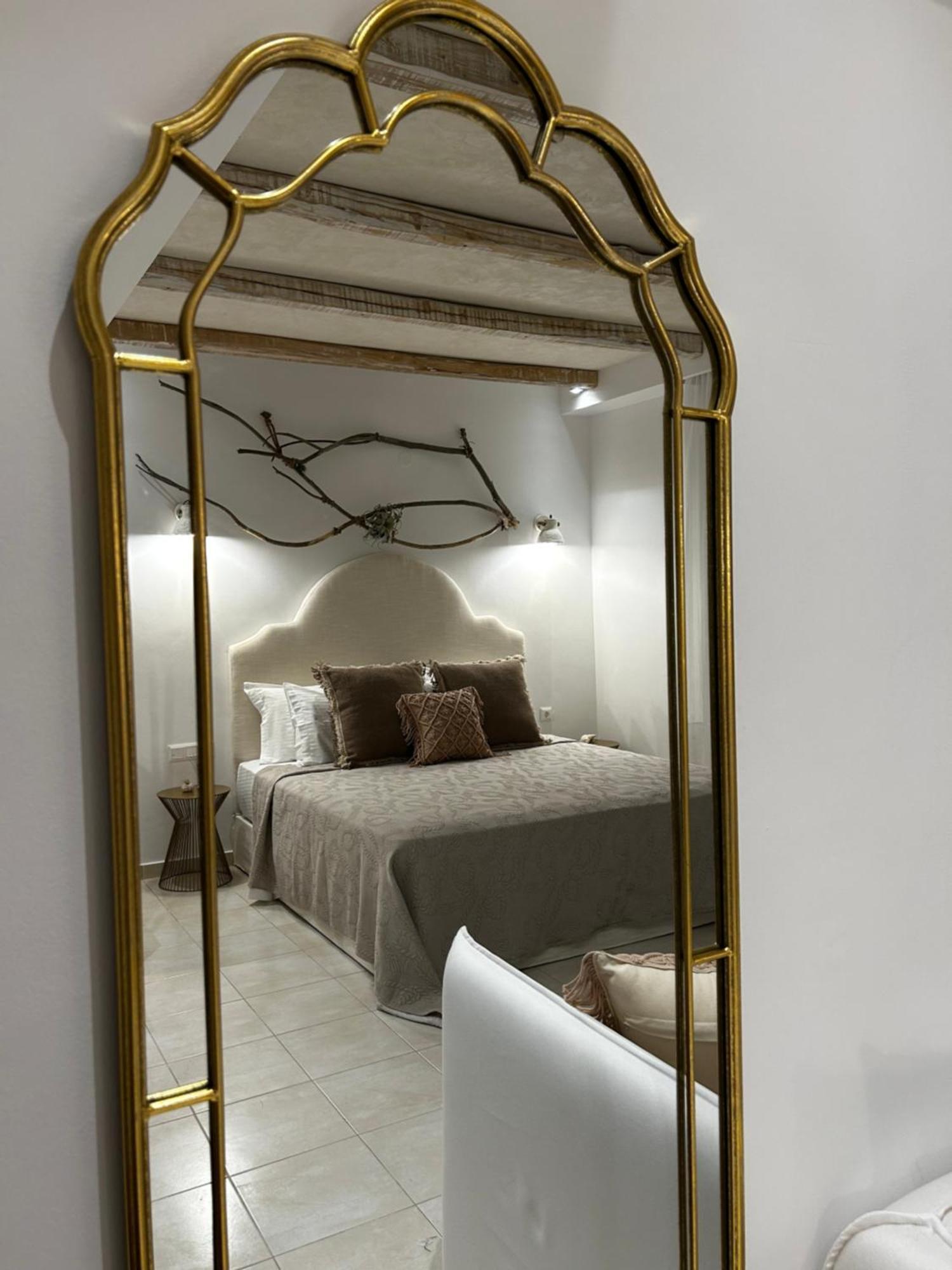 Calliopes By The Sea Boutique Suites Paralia Dionysiou Dış mekan fotoğraf