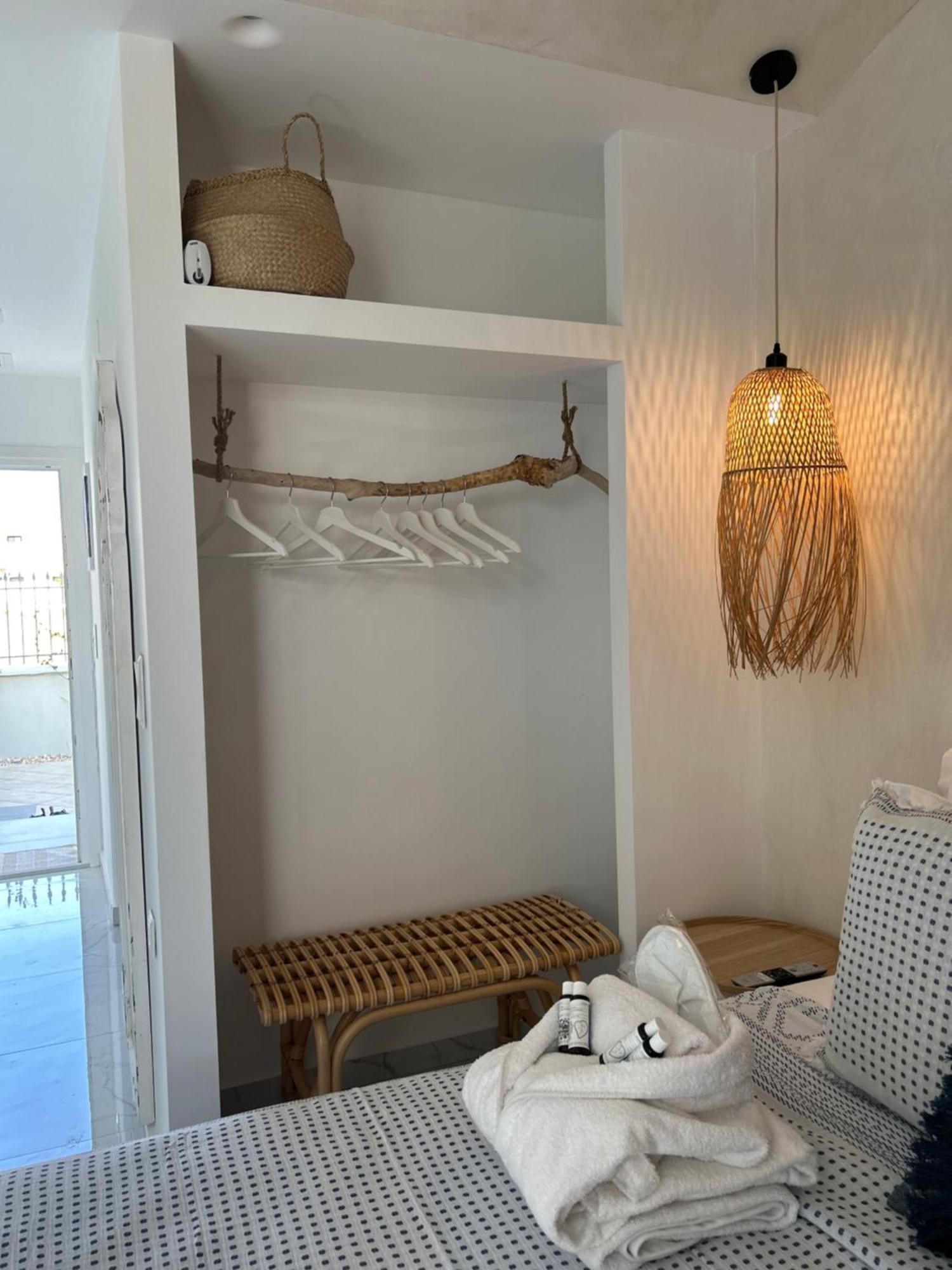 Calliopes By The Sea Boutique Suites Paralia Dionysiou Dış mekan fotoğraf